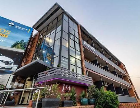 Kingsford Riverside Inn Брісбен Екстер'єр фото
