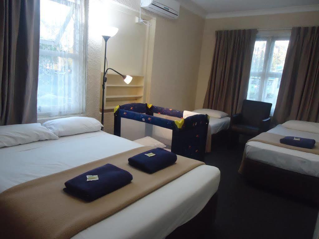Kingsford Riverside Inn Брісбен Екстер'єр фото