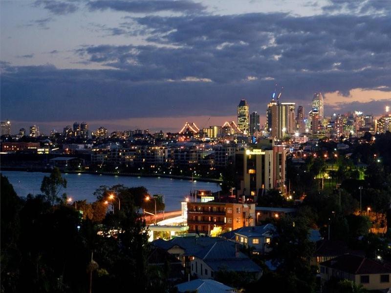 Kingsford Riverside Inn Брісбен Екстер'єр фото